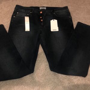 Men’s slim fit jeans